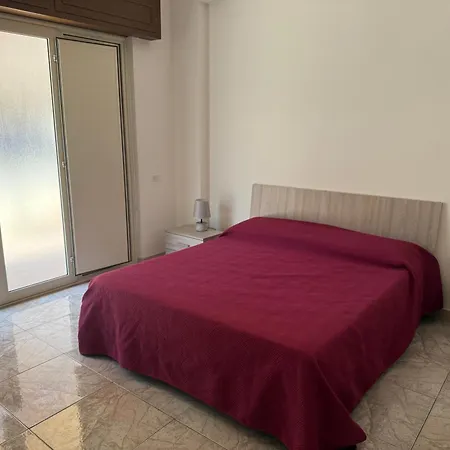 Tiche Apartment *